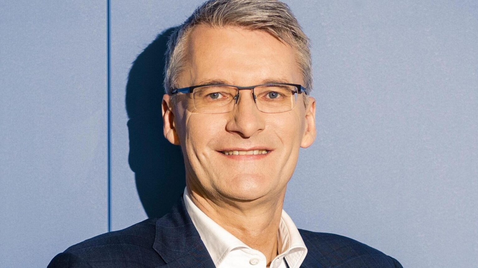 elmar theveßen prothese