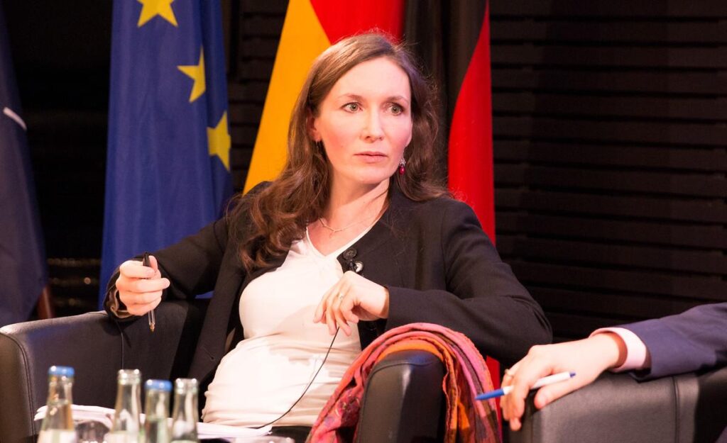 Claudia Major Familie: Privatleben, Herkunft und Karriere einfach erklärt claudia major familie